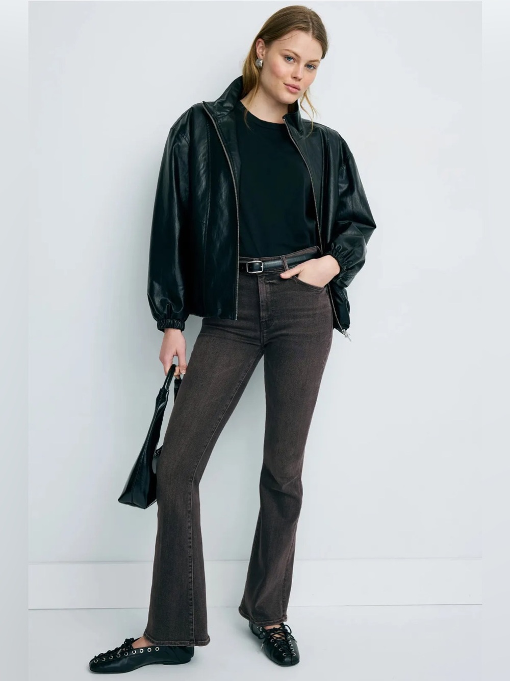 *Flawed RTR Mother Faded Weekender Flare Jeans (0501)